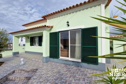 Biscoitos House | Casa Martins by PontaNegraAzores