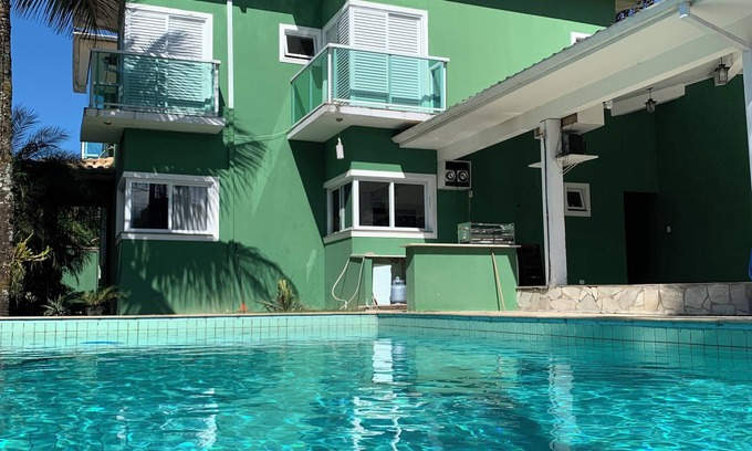 Ponte Branca House | Casa Mata Atlântica with pool and hot tub