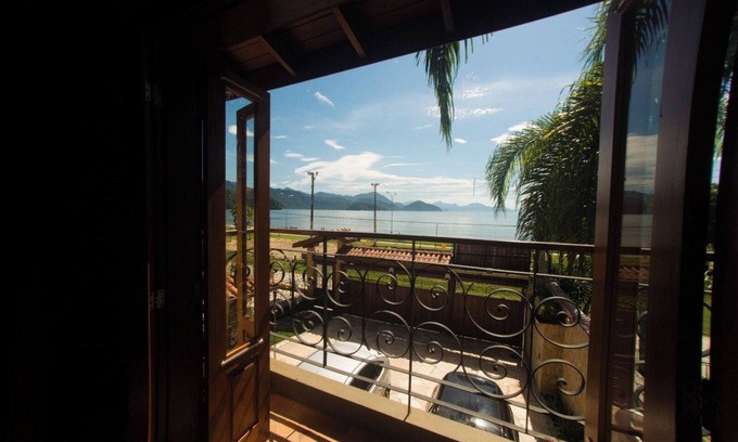 Jardim Itagua House | Casa Melville Hospedagem