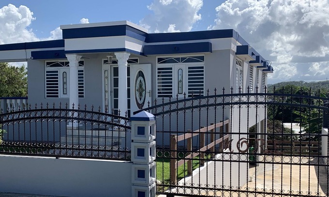 Mora House | Casa MORE nPerfect Family Home, Sleeps 6 ppln10min from Jobos Beach