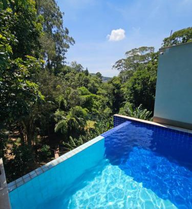 Zona Norte House | Casa no pé da Serra da Cantareira