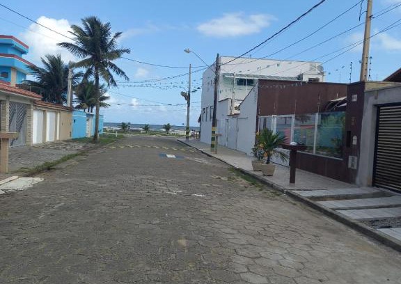 Peruibe House | Casa pé na areia (50 mestros da praia)