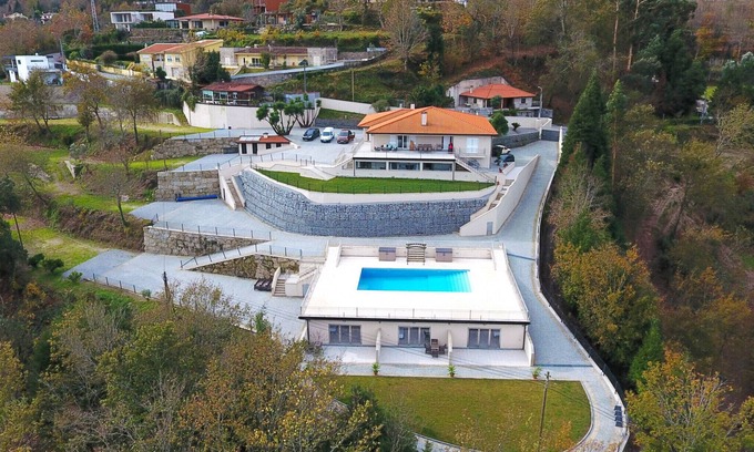 Rio Caldo Ski Chalet | Casa Panorâmica vista Gerês