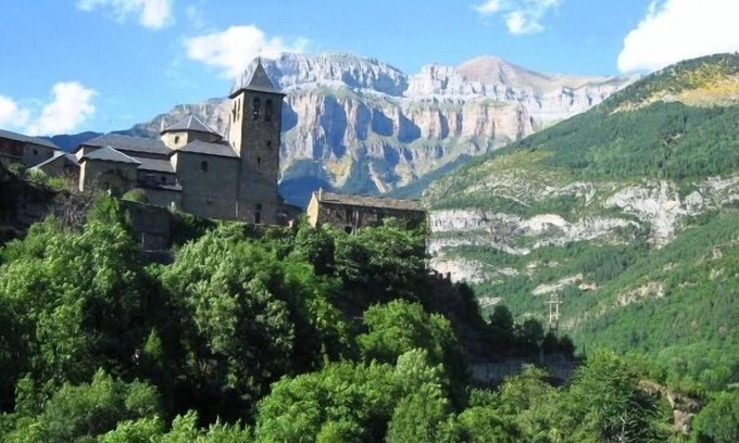 Torla Cottage | Casa Petirrojo for 4 people