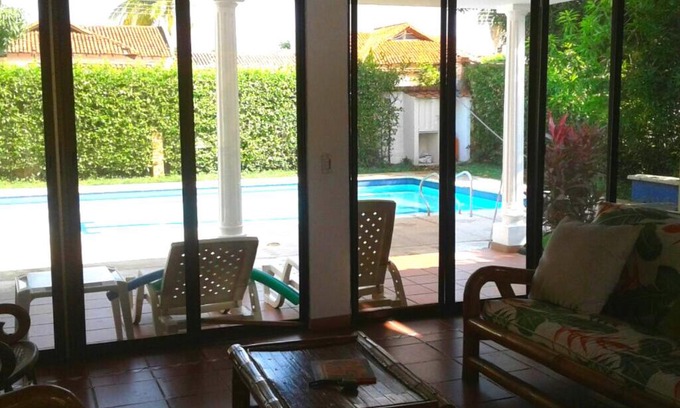 Girardot House | Casa Quinta con Piscina Privada Girardot
