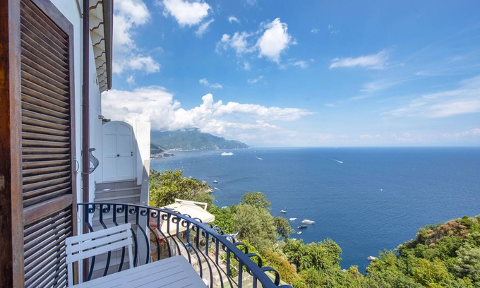 Conca dei Marini Apartment | CASA ROSARIA WITH BEAUTIFUL SEA VIEW TERRACE