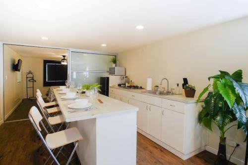 Ulbrich Apartment | Casa San Miguel with Gated Parking at Casas Sanblu