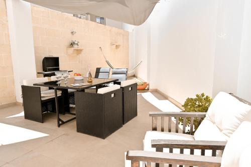 Bahar ic-Caghaq Apartment | Casa Savannah from the beach - Happy Rentals