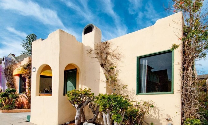 Pacific Grove House | Casa Simpatico - Pacific Grove House - Steps to Lover's Point Beach