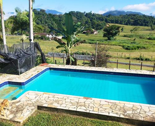 Pomerode House | Casa suíça luxo-suite nr2- para 4 pessoas