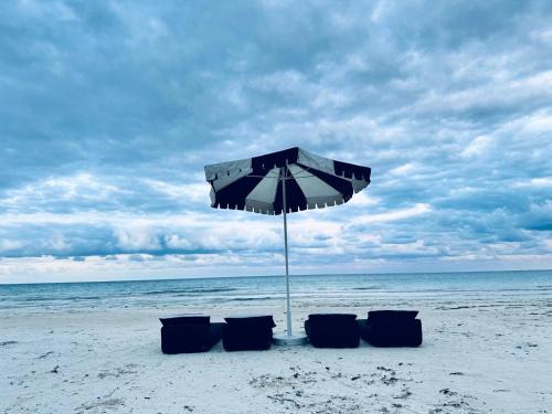 Chacchoben Villa | Casa Tolok in Tulum Beachfront