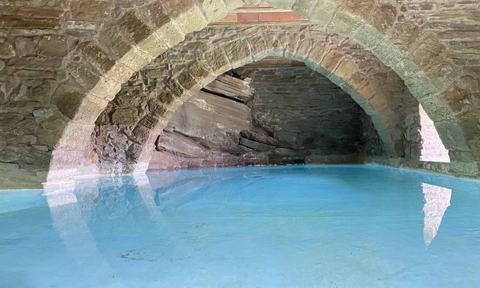 Casserres Villa | Casa Torres - 7 bedroom villa with inside + outside swimming pool
