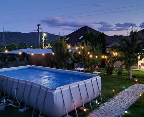 Jiblea Veche House | Casa Trandafirilor Calimanesti