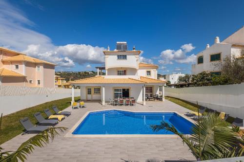 Albufeira Villa | Casa Vela by OCvillas