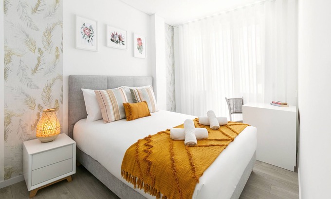 Nazare Apartment | Casalinga - 100m from Nazare Beach w/garage
