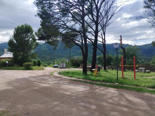 Huerta Grande House | Casas HG-Desayuno sencillo entregado al check in-Pileta climatizada en predio a 2 kilómetros-Acepta mascotas bajo petición-Cochera para 1 auto