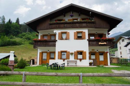 San Nicolo di Comelico Apartment | CasaSabry