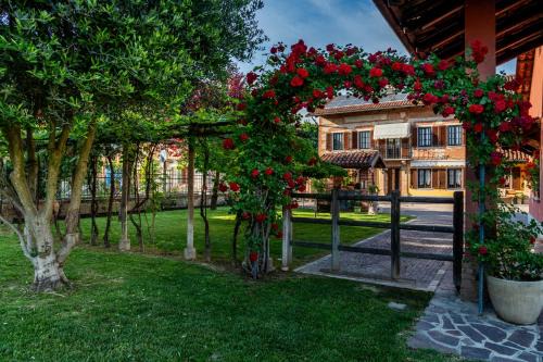 Magliano Alfieri Apartment | Cascina D'Ghistu