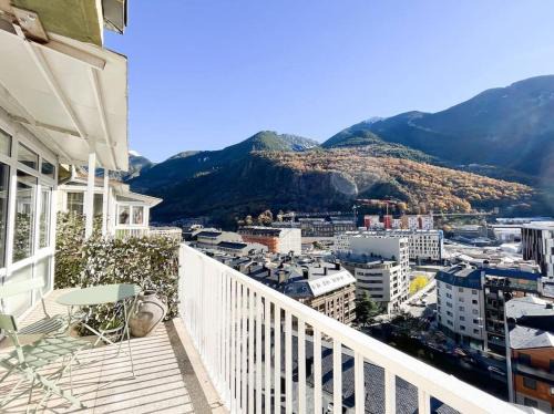 Andorra la Vella Apartment | Casco Antiguo, Balcón Vistas, 10pax - 3Parkings l by BonesVacances