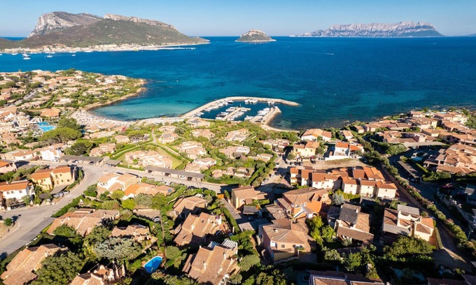 Baia Caddinas Apartment | CASE DEL GOLFO - MOLARA 3 PP