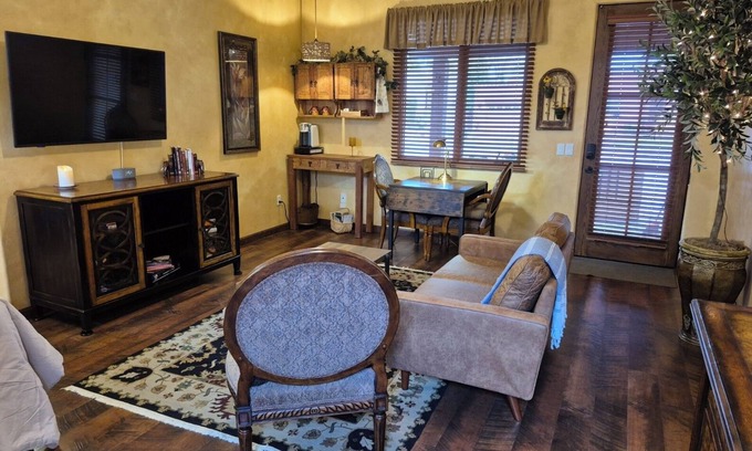 Tubac Apartment | Casita de Anza – Charming 1 Bed/Bath Getaway in Historic Tubac Artist Community!