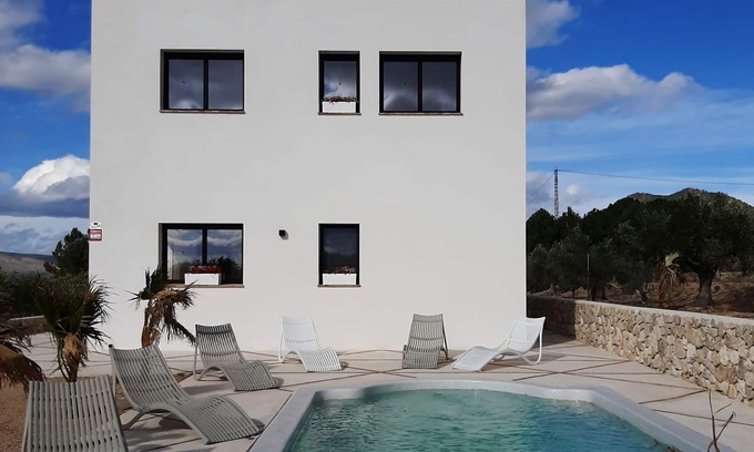 Biar House | Casita del Embalse con Encanto