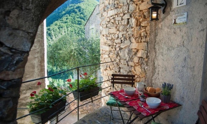 Colletta Apartment | Cassa di Loggia - medieval
