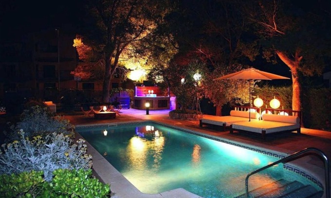 Calafat Ski Chalet | Cassava