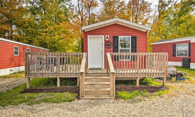 Cassopolis House | Cassopolis Cabin Close to Parks and Fishing!