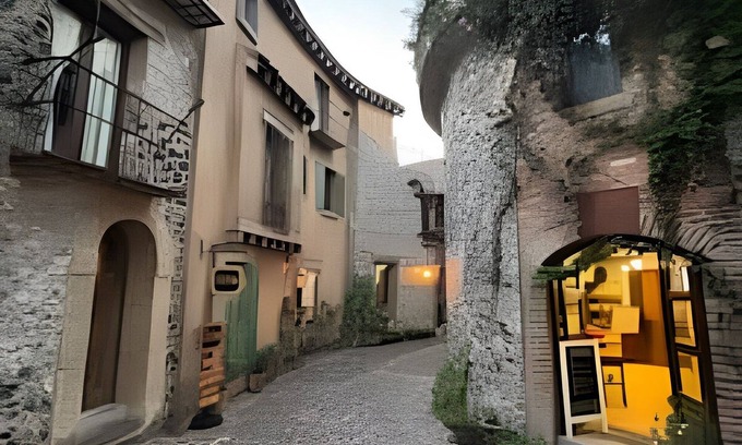 Santeagueda Apartment | Castello di Carlo - Suite Carlo V