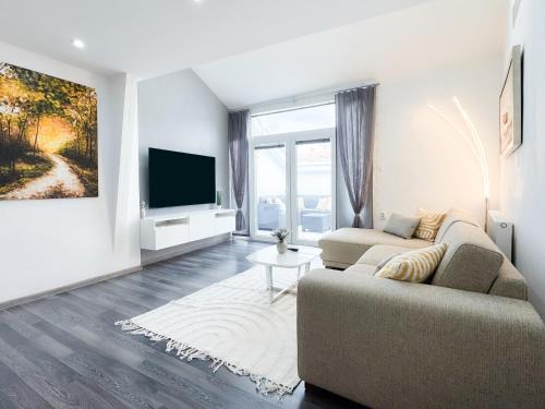 Cierny Balog Apartment | Castle View Retreat Breakfast available