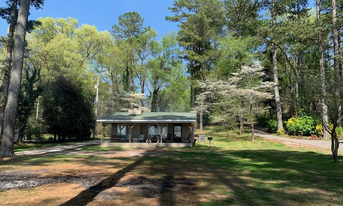 Rogersville Cabin | Cat Fish Paradise