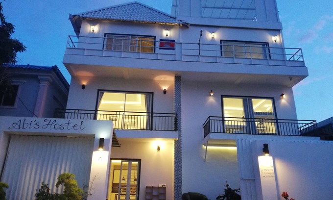 Sangkat Sla Kram House | Cat's Hostel