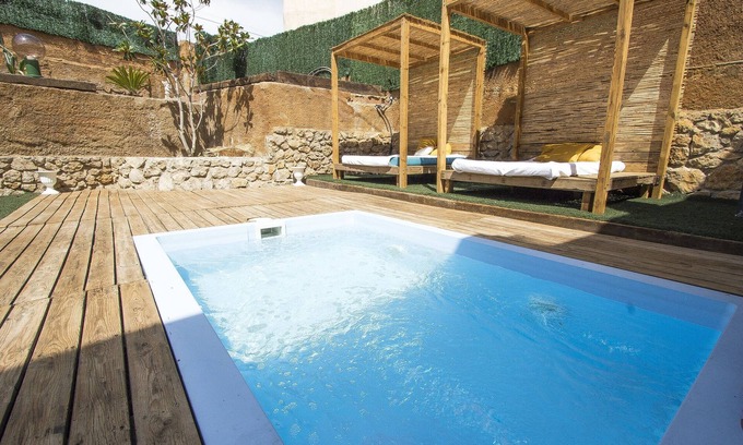 Can Trabal Villa | Catalunya Casas: Beautiful Masia Alt from the 19th century!