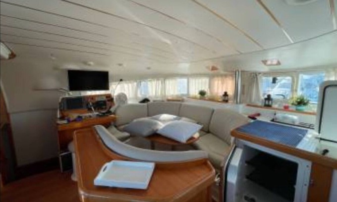 Pa'ofa'i Boat Rental | Catamaran Tout Confort