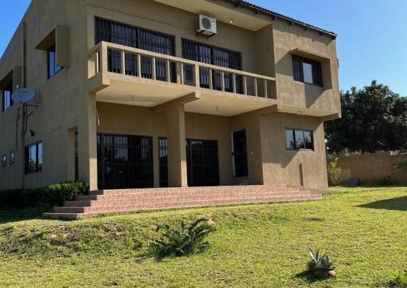 Chidenguele House | CC House