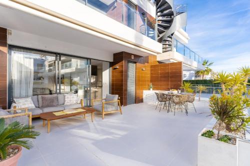 Los Altos Apartment | Ceñuela - Lush Haven by United Renters