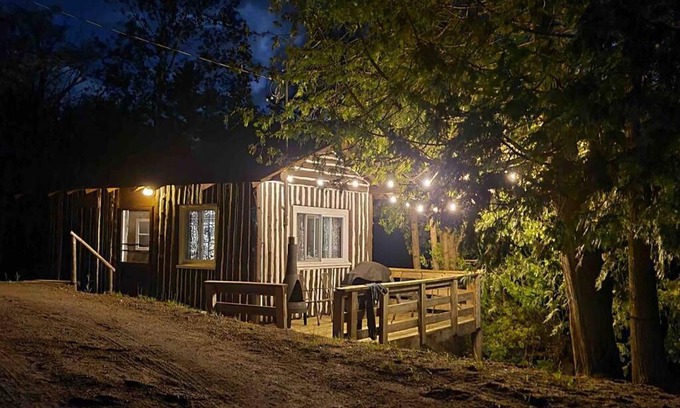 North Frontenac House | Cedar Cabin - North Frontenac Lodge