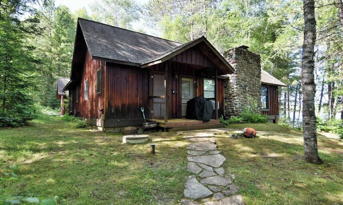 Clam Lake Cabin | Cedar Lodge on Dells Lake near Clam Lake, WI