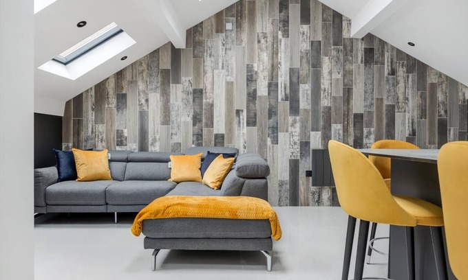 Blackpool Town Center Apartment | Cedar Square Suite Sasco Apartments