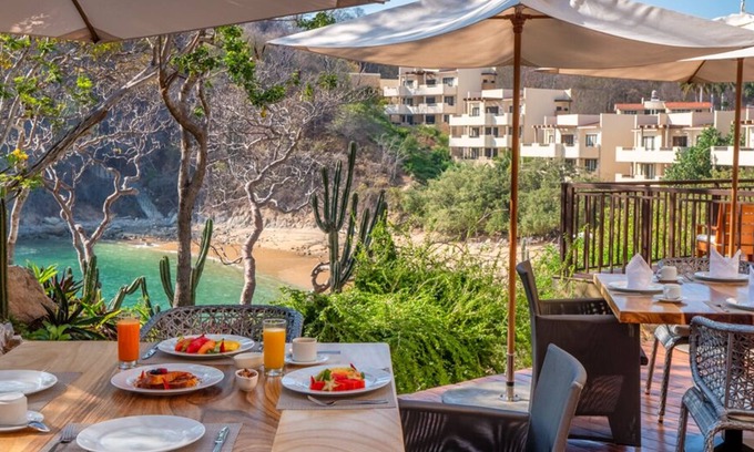 Santa Maria Huatulco Resort | Celeste Beach Residences Huatulco Curamoria Collection