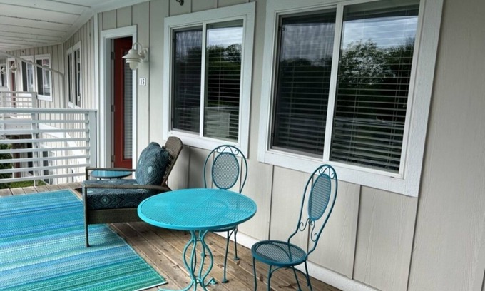 Douglas Condo | Celestial Pointe Condominium 1 Bedroom 1 Bathroom, Sleeps 4 @ Northern Lights