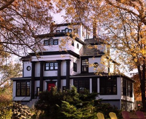 Little Bras d'Or Bed & Breakfast | Celtic Mansion Annfield Manor