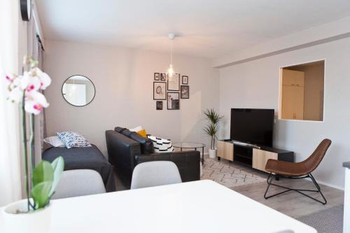 Turku Apartment | Center located, two-room flat with patio and WiFi