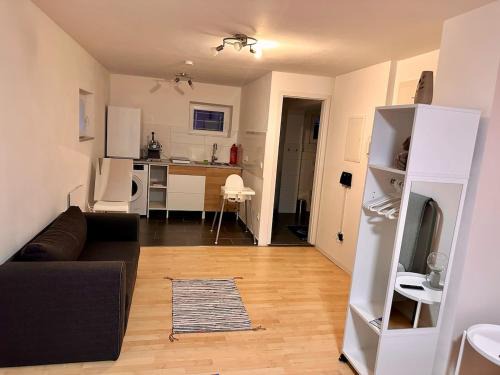 Oberturkheim Apartment | Central 30 sqm apt Obertürkheim