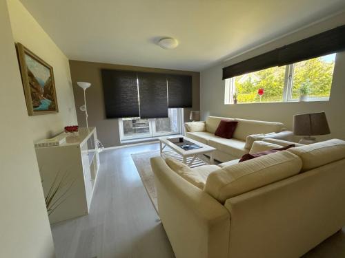 Jorpeland Apartment | Central apartment, 10 min near Pulpitrock