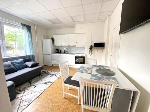 Huskvarna Apartment | central apartment with free parking