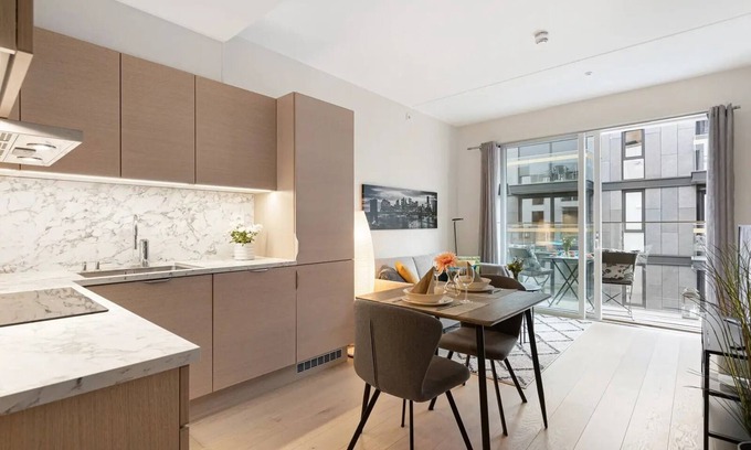 Bjørvika Apartment | Central apartment with private balcony in Oslo