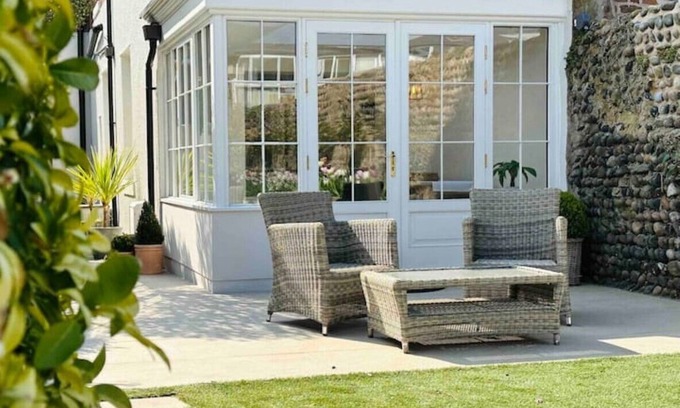 Lytham St. Anne's Cottage | Central Beach Cottage, in the Heart of Lytham