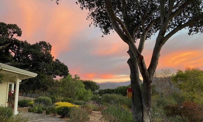 Carmel Valley House | Central Coast Wine Country Retreat - 4bd 4ba for 8